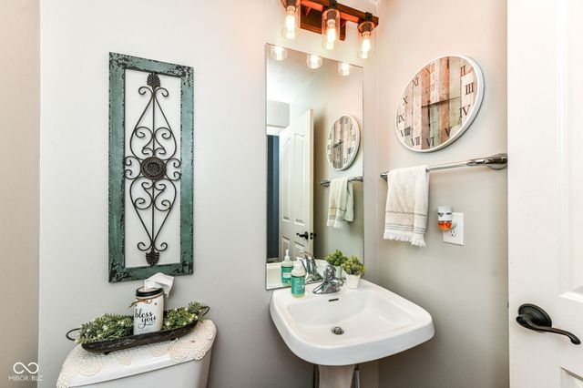 19102 Walter Grove Drive, Noblesville, IN 46062