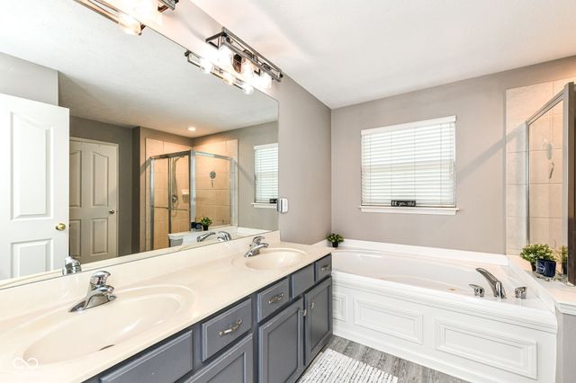 19102 Walter Grove Drive, Noblesville, IN 46062