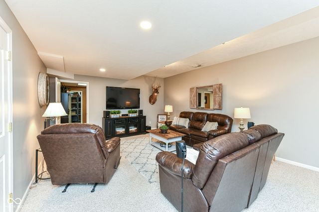 19102 Walter Grove Drive, Noblesville, IN 46062