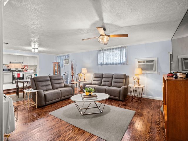 1105 Mc Arthur St, Deridder, LA 70634