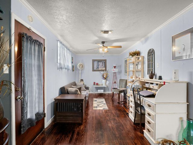 1105 Mc Arthur St, Deridder, LA 70634