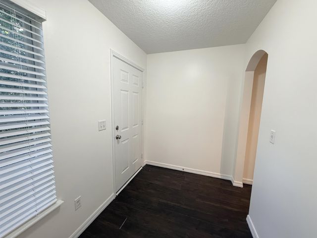 1058 W 15th Street, St Augustine, FL 32084