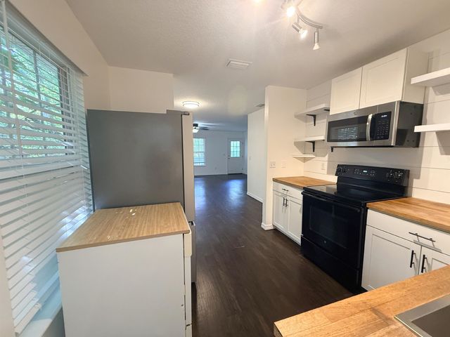 1058 W 15th Street, St Augustine, FL 32084