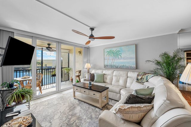 7 Royal Palm Way 507, Boca Raton, FL 33432