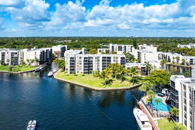7 Royal Palm Way 507, Boca Raton, FL 33432