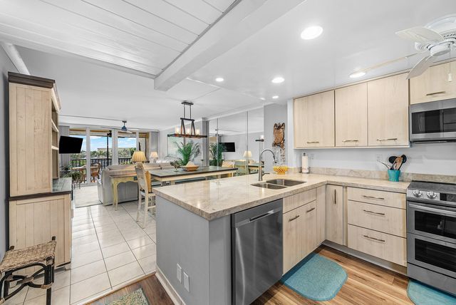 7 Royal Palm Way 507, Boca Raton, FL 33432