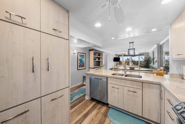 7 Royal Palm Way 507, Boca Raton, FL 33432