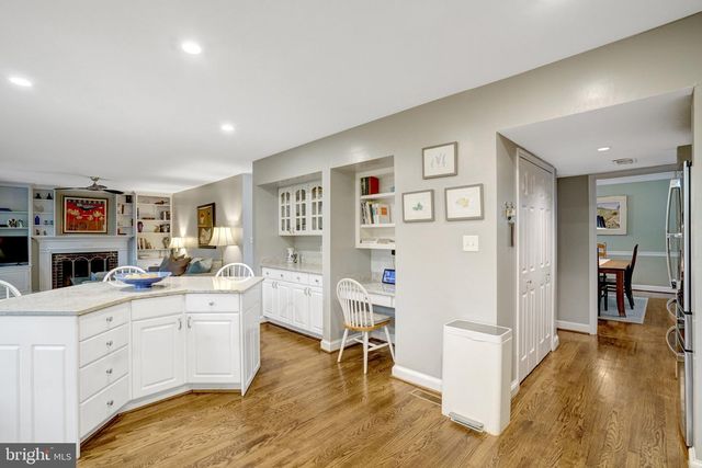 4723 40TH ST N, Arlington, VA 22207