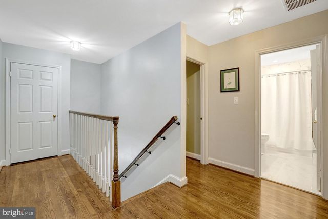 4723 40TH ST N, Arlington, VA 22207