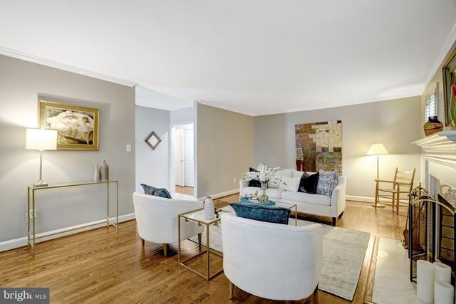 4723 40TH ST N, Arlington, VA 22207