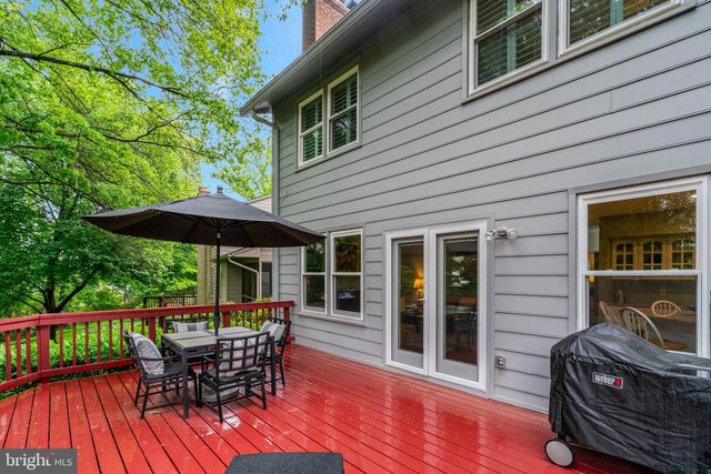4723 40TH ST N, Arlington, VA 22207