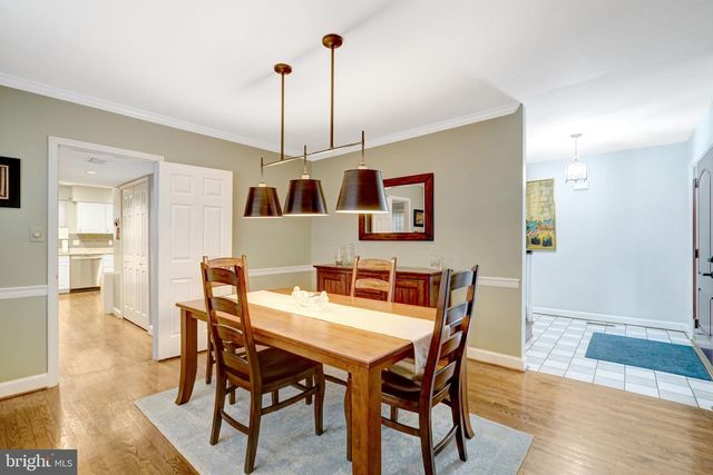 4723 40TH ST N, Arlington, VA 22207