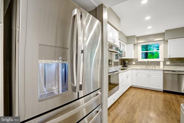 4723 40TH ST N, Arlington, VA 22207