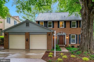 4723 40TH ST N, Arlington, VA 22207