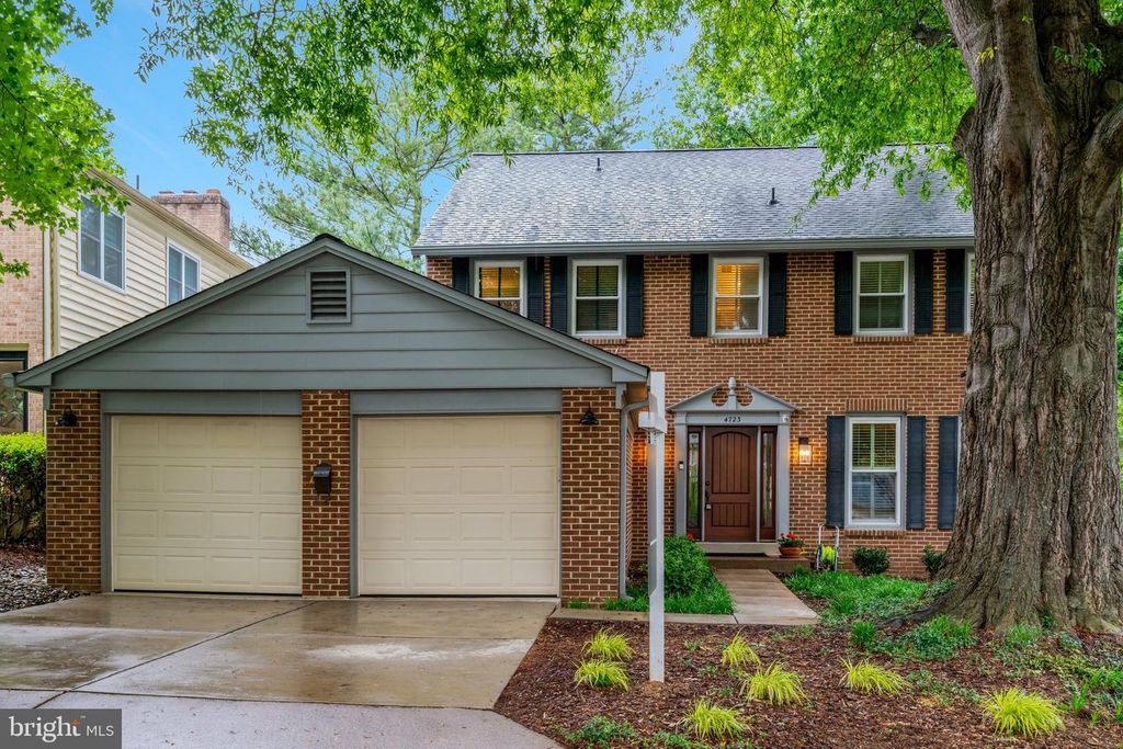 4723 40TH ST N, Arlington, VA 22207