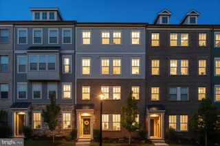 1120 MADEIRA TER SE, Leesburg, VA 20175