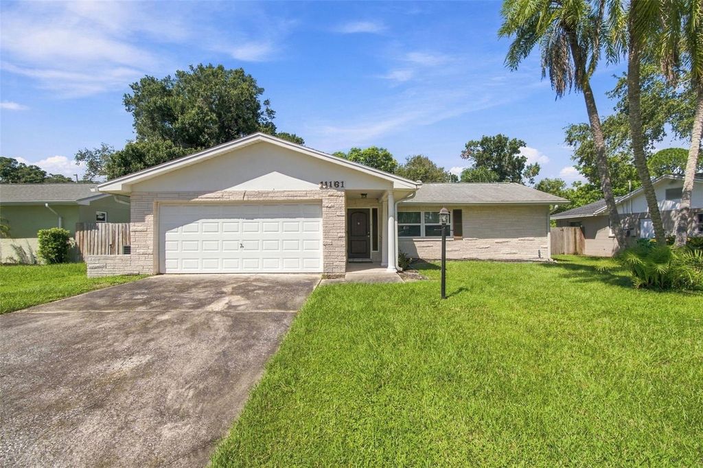Image 2 of property listing at 11161 105TH AVENUE, Seminole, FL 33778