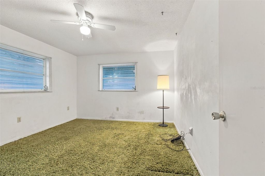 Image 36 of property listing at 11161 105TH AVENUE, Seminole, FL 33778