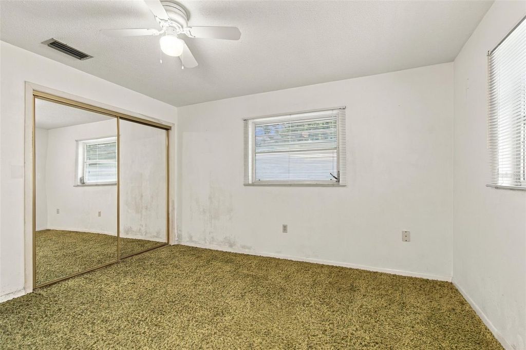 Image 37 of property listing at 11161 105TH AVENUE, Seminole, FL 33778