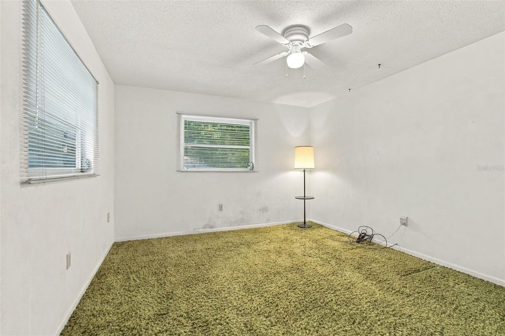 Image 41 of property listing at 11161 105TH AVENUE, Seminole, FL 33778