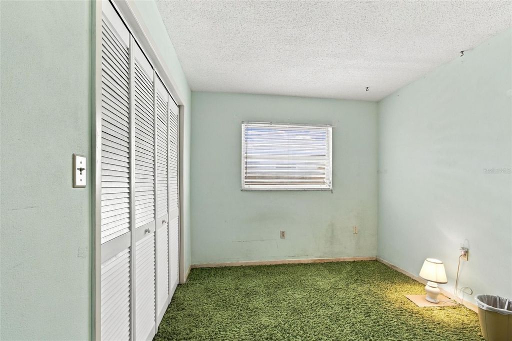 Image 48 of property listing at 11161 105TH AVENUE, Seminole, FL 33778