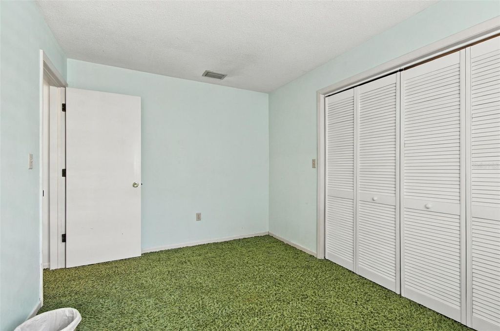 Image 49 of property listing at 11161 105TH AVENUE, Seminole, FL 33778