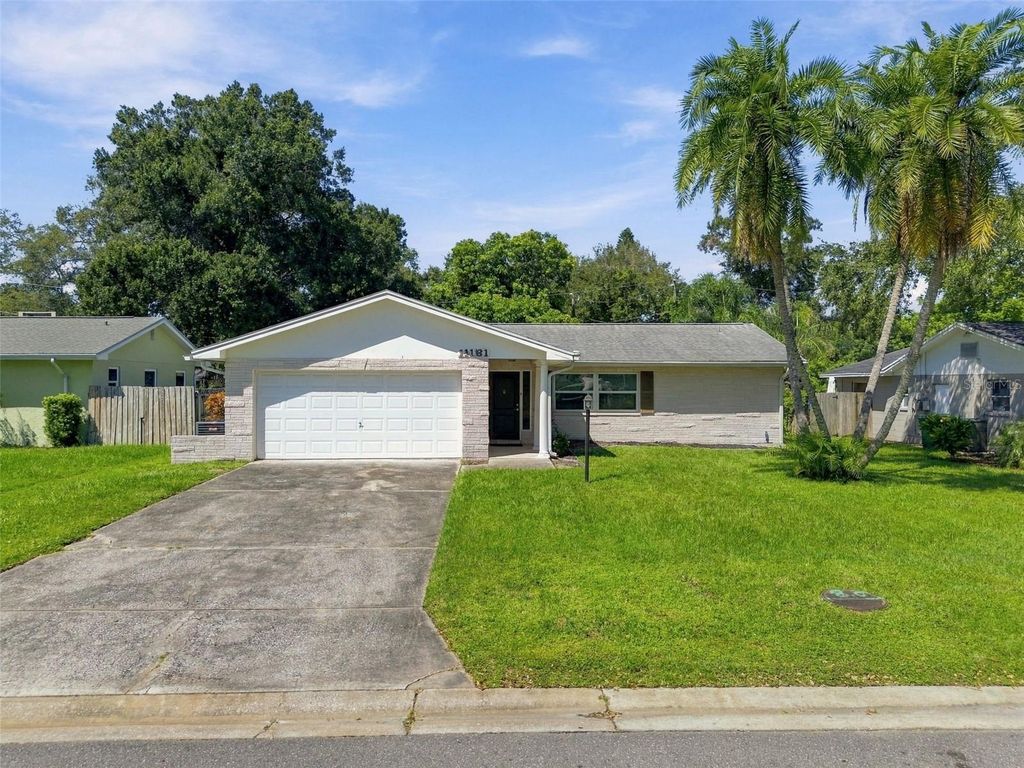 Image 66 of property listing at 11161 105TH AVENUE, Seminole, FL 33778