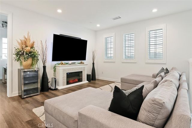 20732 W Beech Circle, Porter Ranch, CA 91326