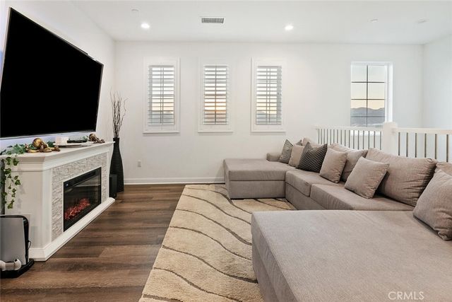 20732 W Beech Circle, Porter Ranch, CA 91326