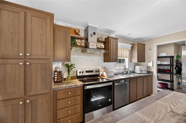 39344 BOHAN LN, Zephyrhills, FL 33540