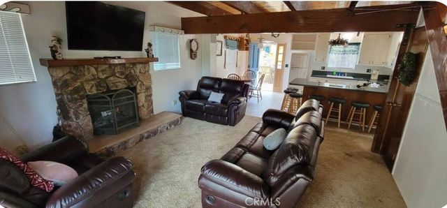 33076 Robin Ln, Running Springs, CA 92308