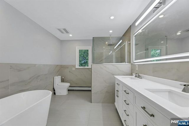 268 Center Street, Englewood Cliffs, NJ 07632