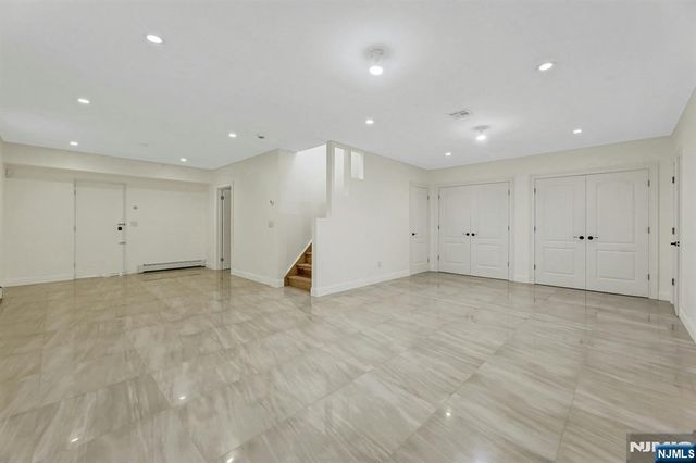 268 Center Street, Englewood Cliffs, NJ 07632