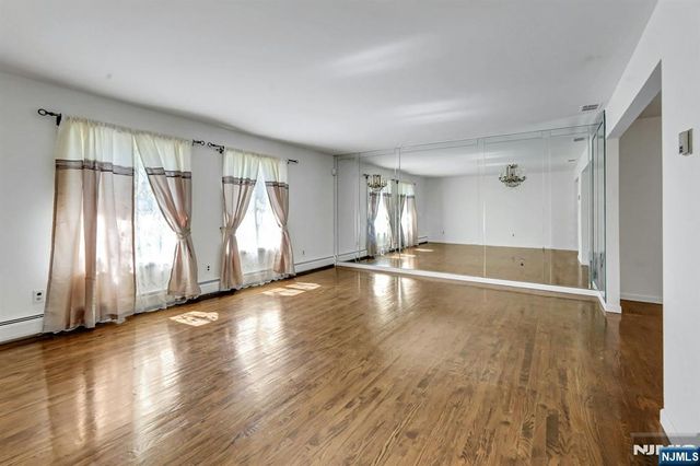 268 Center Street, Englewood Cliffs, NJ 07632