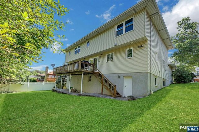 268 Center Street, Englewood Cliffs, NJ 07632