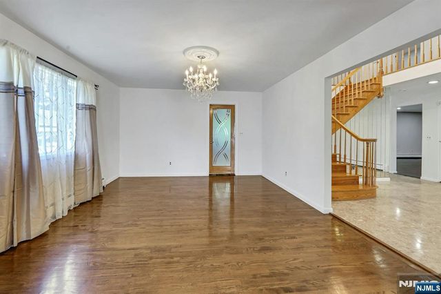 268 Center Street, Englewood Cliffs, NJ 07632