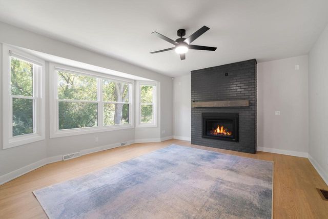 7942 S 66th STREET, Franklin, WI 53132