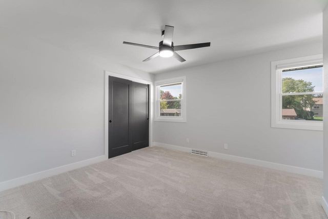 7942 S 66th STREET, Franklin, WI 53132