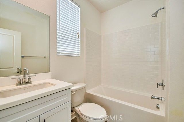 944 N Divino Privado, Ontario, CA 91764