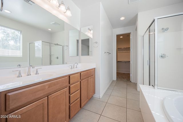 3311 W DONNER Drive, Phoenix, AZ 85041