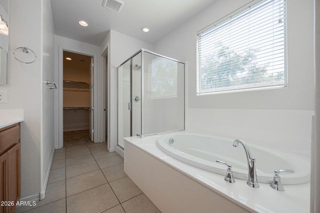 3311 W DONNER Drive, Phoenix, AZ 85041