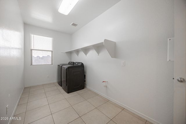3311 W DONNER Drive, Phoenix, AZ 85041