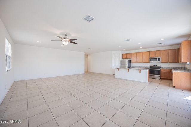 3311 W DONNER Drive, Phoenix, AZ 85041