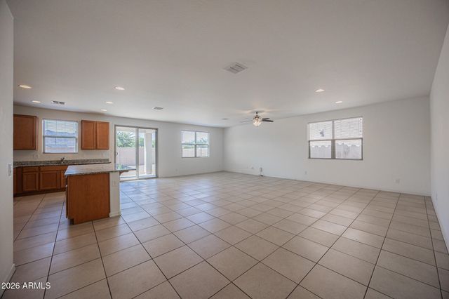 3311 W DONNER Drive, Phoenix, AZ 85041
