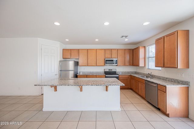 3311 W DONNER Drive, Phoenix, AZ 85041