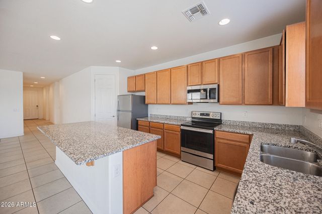 3311 W DONNER Drive, Phoenix, AZ 85041