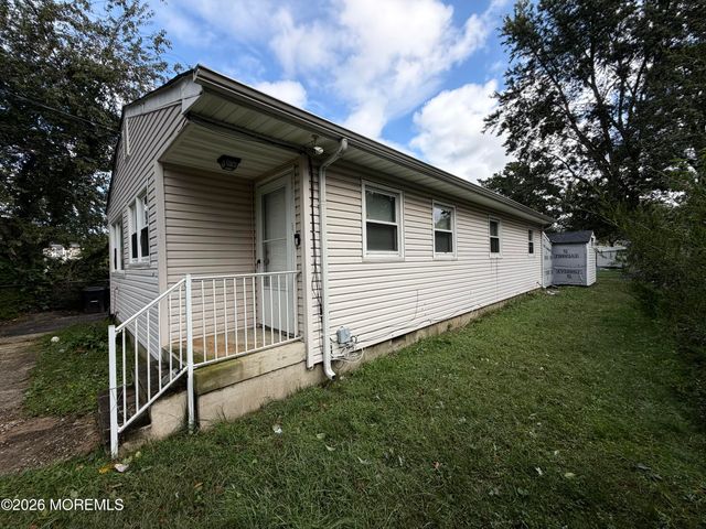 22 Smith Street, Howell, NJ 07731