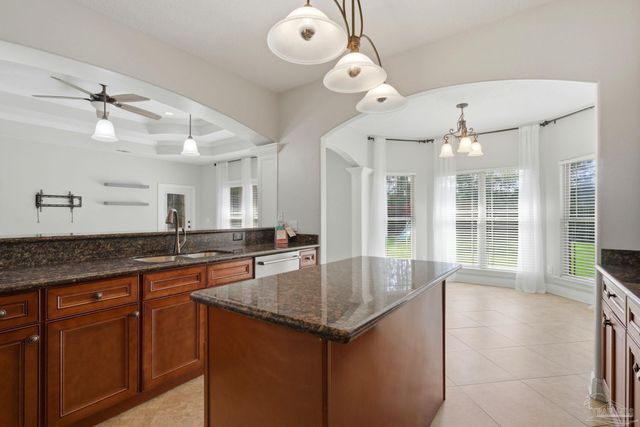 7151 Reef St, Navarre, FL 32566