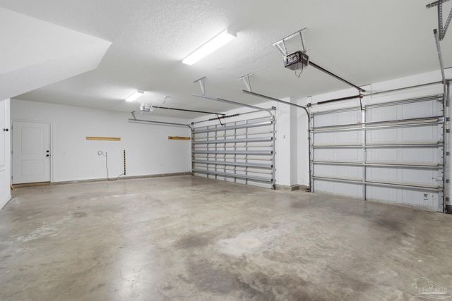 7151 Reef St, Navarre, FL 32566