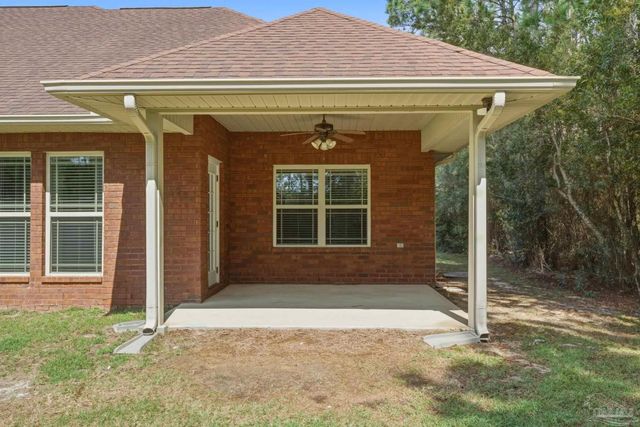 7151 Reef St, Navarre, FL 32566